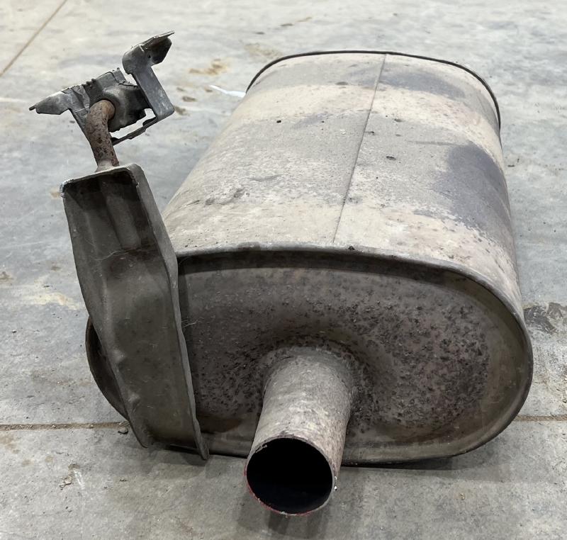 2008 - 2015 Nissan Armada Exhaust Muffler OEM 201009GH0A