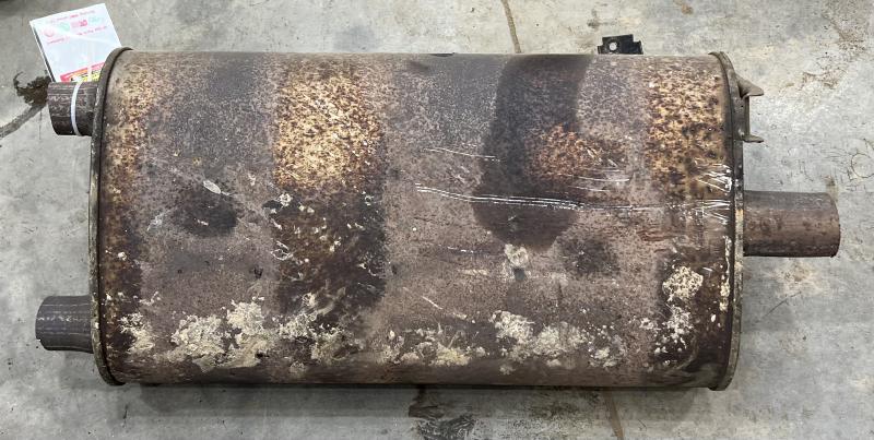 2008 - 2015 Nissan Armada Exhaust Muffler OEM 201009GH0A