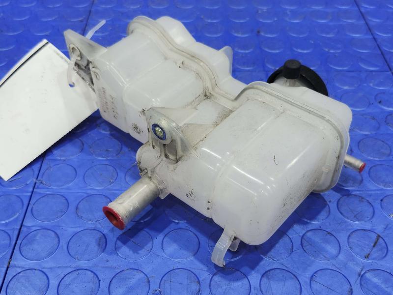 2010 Lexus RX350 RX450H Coolant Recovery Bottle