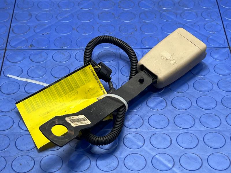 2017 Subaru Legacy Front Seat Belt