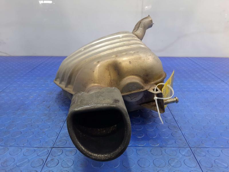 2013-2017 Audi Q5 2.0L Rear Exhaust Muffler OEM RH Passenger Side 8R0253609AH