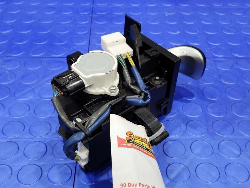 2010-2015 Toyota Prius Automatic Gear Shifter Assembly Genuine OEM 33550-47053