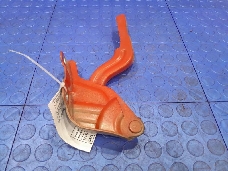 2019 Hyundai Kona Hood Hinge