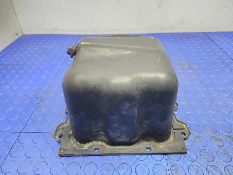 2001 Ford F-150 Oil Pan