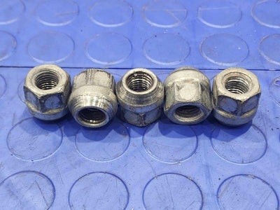 2009 Chevrolet Impala Lug Nuts