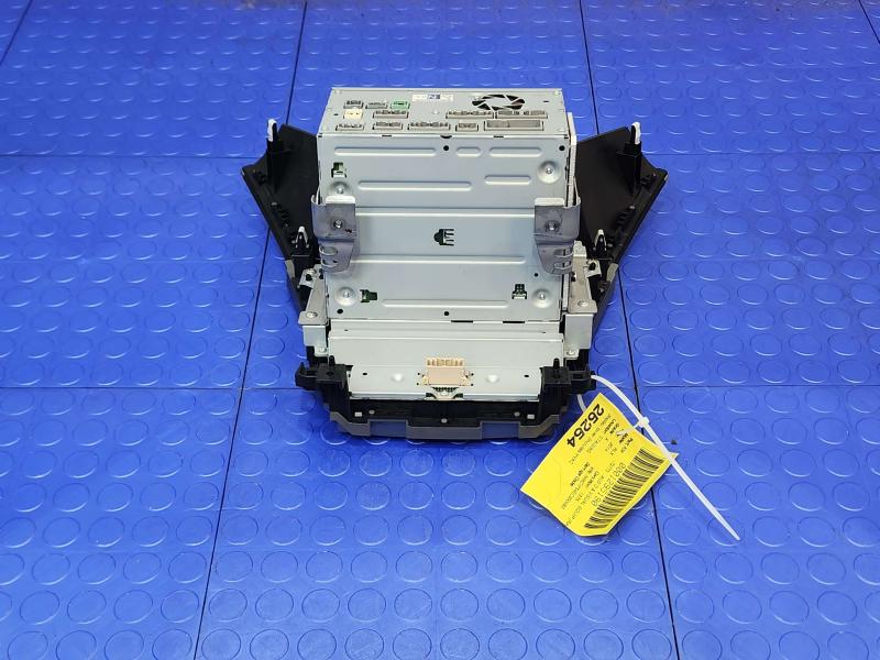 2014 Acura RLX Audio & Visual Equip.(Radio)