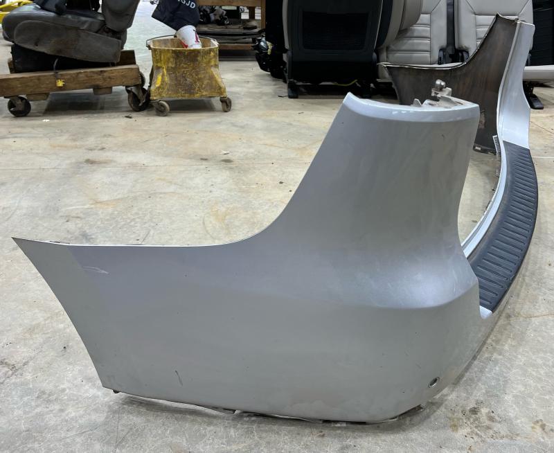 2016 Kia Sedona Bumper Cover - Rear