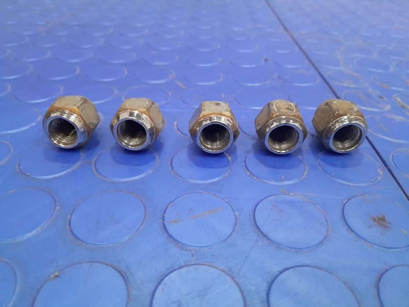 2014 Subaru Forester Lug Nuts
