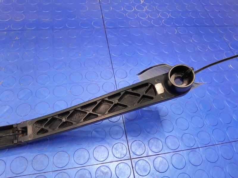 2014-2018 Kia Forte Windshield Wiper Arm Right Passenger Side OEM 98320A7500