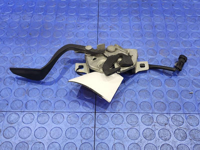 2011 Maserati Quattroporte Hood Latch