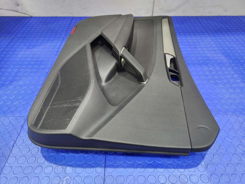 2020 Volkswagen Passat Front Door Trim Panel