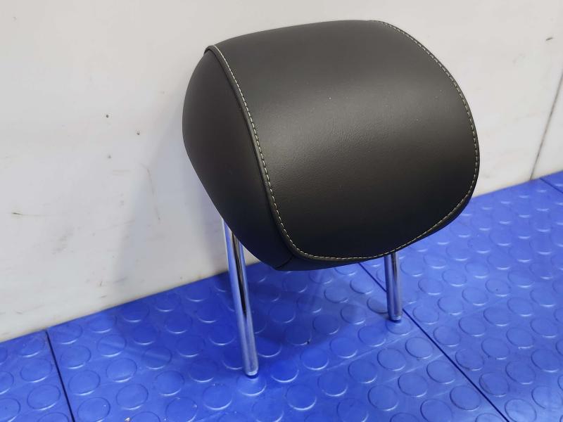 2016 Cadillac ATS Headrest
