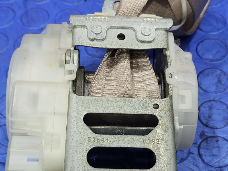 2007 Toyota Tundra Front Seat Belt Retractor Passenger Side Tan OEM 732100C080A1