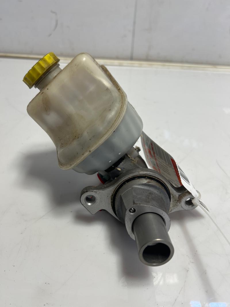 2008 Dodge Charger Magnum 300 Brake Master Cylinder Dual Pistons Caliper ONLY OEM 68033786AA