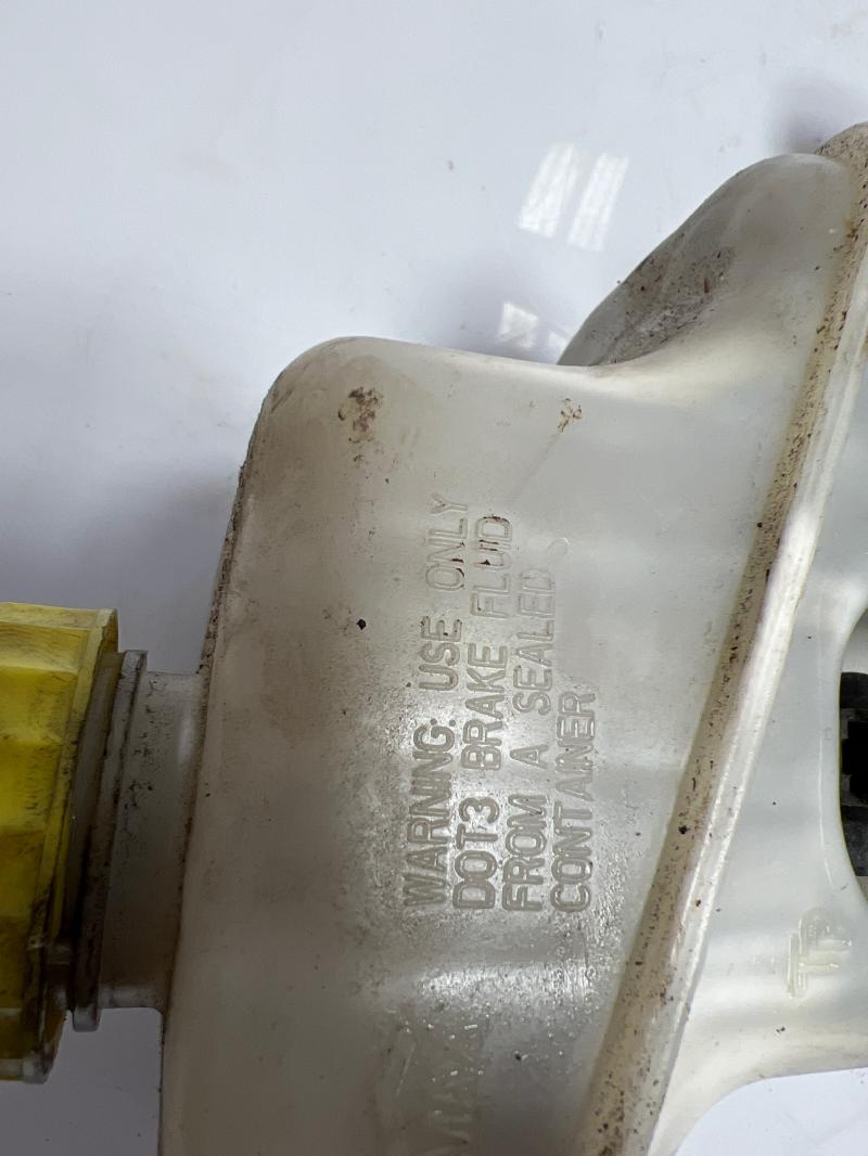 2008 Dodge Charger Magnum 300 Brake Master Cylinder Dual Pistons Caliper ONLY OEM 68033786AA