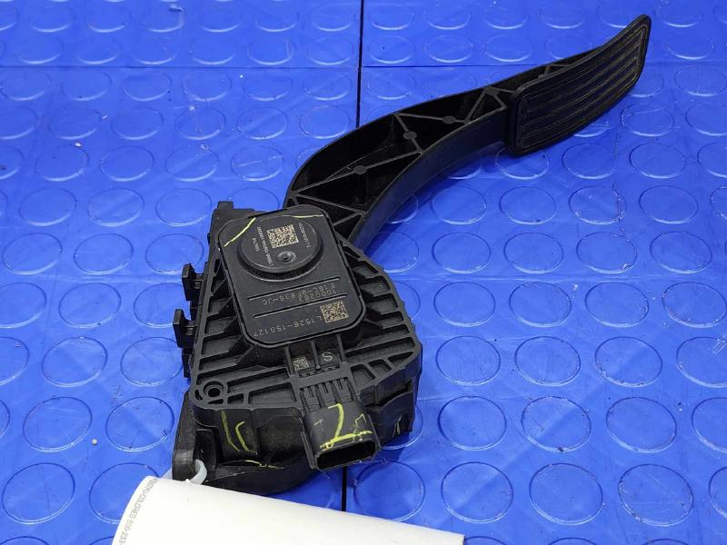 2016 Lincoln MKX Pedal Assembly