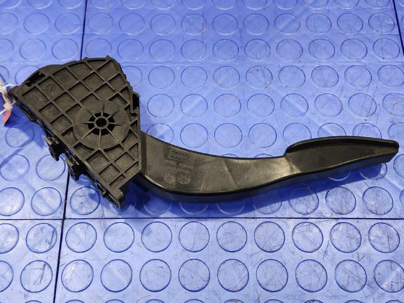 2016 Lincoln MKX Pedal Assembly