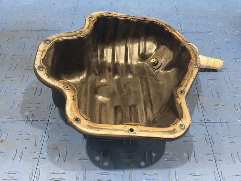 2007 Toyota RAV4 Oil Pan