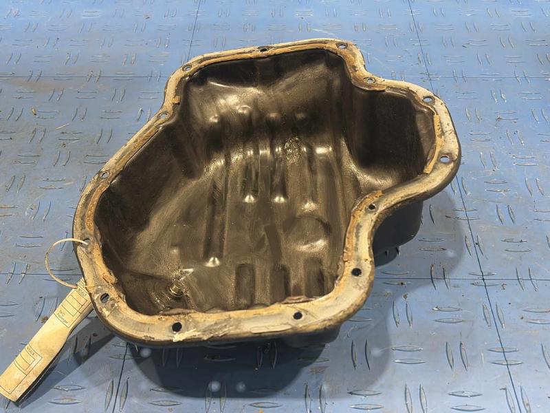 2007 Toyota RAV4 Oil Pan