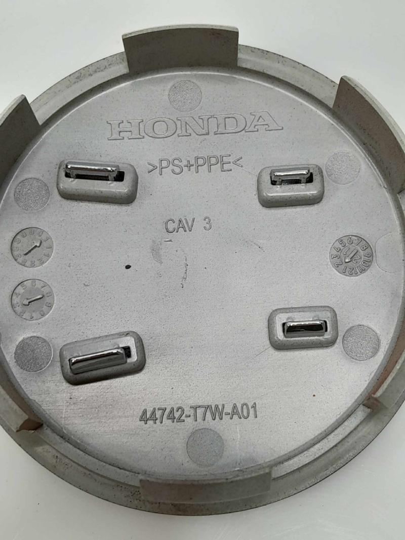 2022 Honda Insight Center Cap