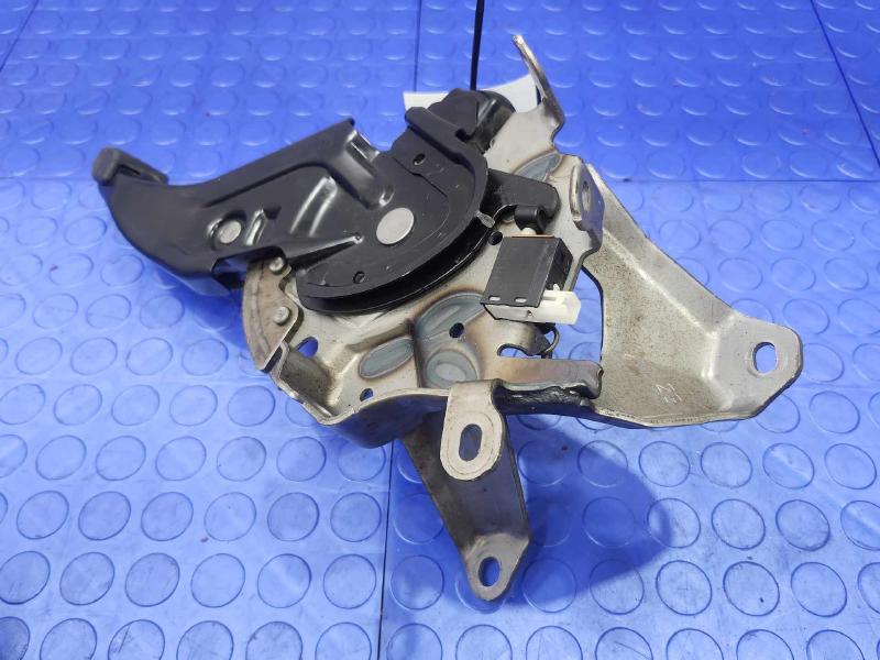 2010-2015 Toyota Prius Parking Brake Lever Pedal Assembly OEM 46200-47070
