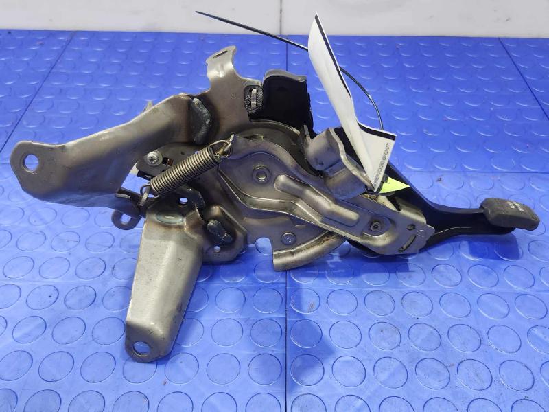 2010-2015 Toyota Prius Parking Brake Lever Pedal Assembly OEM 46200-47070