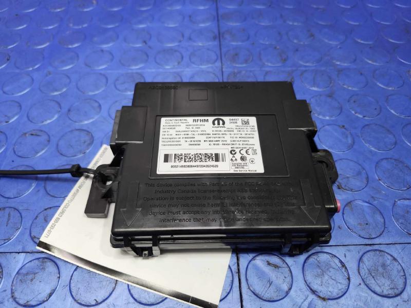 2021-2023 Jeep Renegade RFHM Module Keyless Entry OEM 52149838