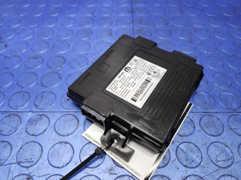 2021-2023 Jeep Renegade RFHM Module Keyless Entry OEM 52149838
