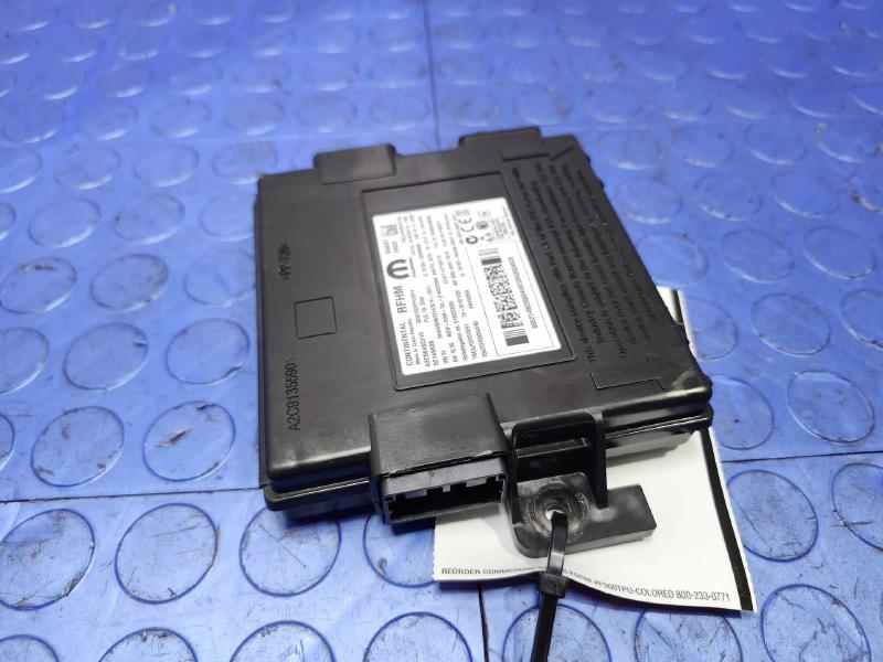 2021-2023 Jeep Renegade RFHM Module Keyless Entry OEM 52149838