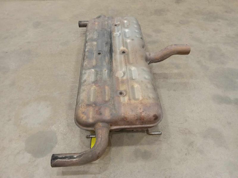 2016 Chrysler 200 Muffler