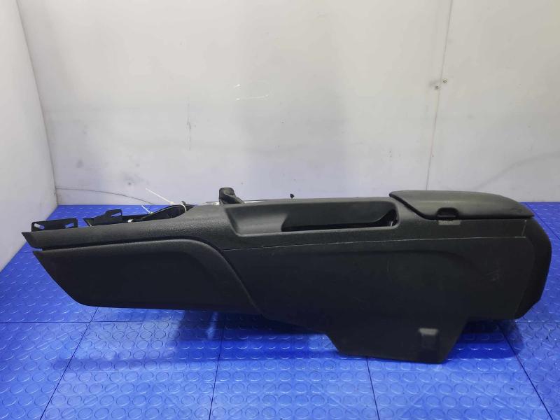 2016 Ford Mustang Front Console
