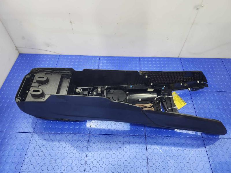 2016 Ford Mustang Front Console
