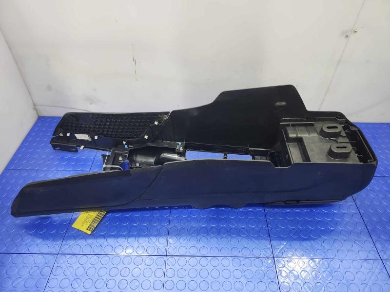 2016 Ford Mustang Front Console