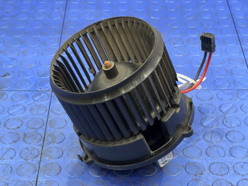 2016 MINI Cooper Blower Motor