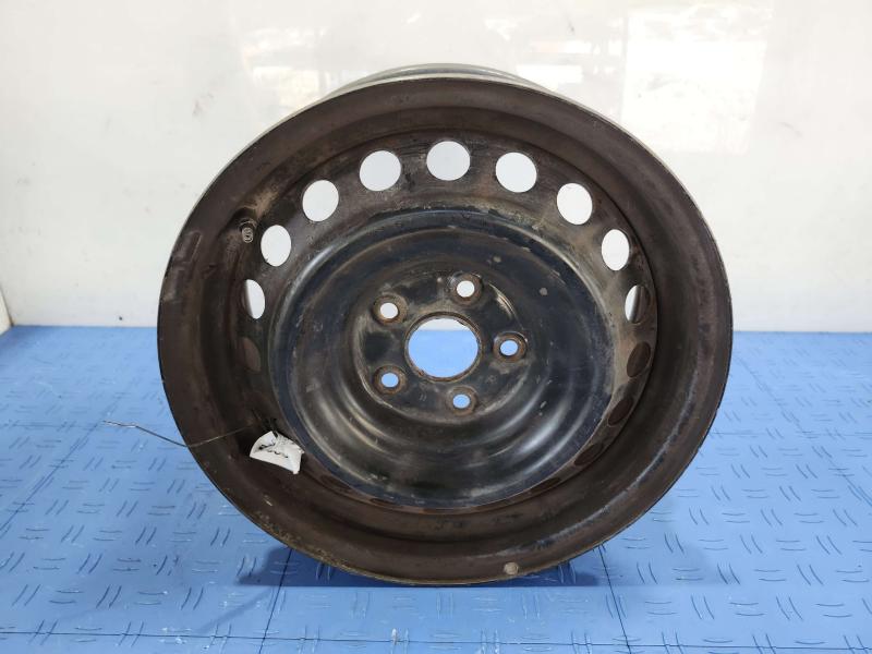 2013 Toyota Camry Wheel