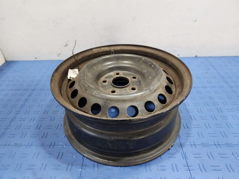 2013 Toyota Camry Wheel