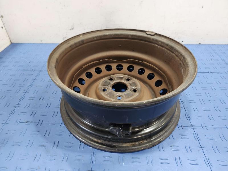 2013 Toyota Camry Wheel