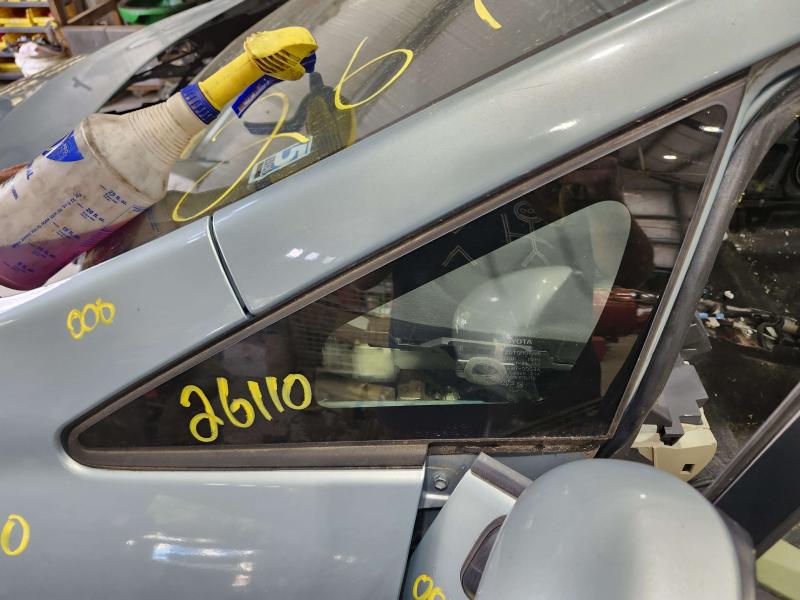 2013 Toyota Prius Windshield Glass