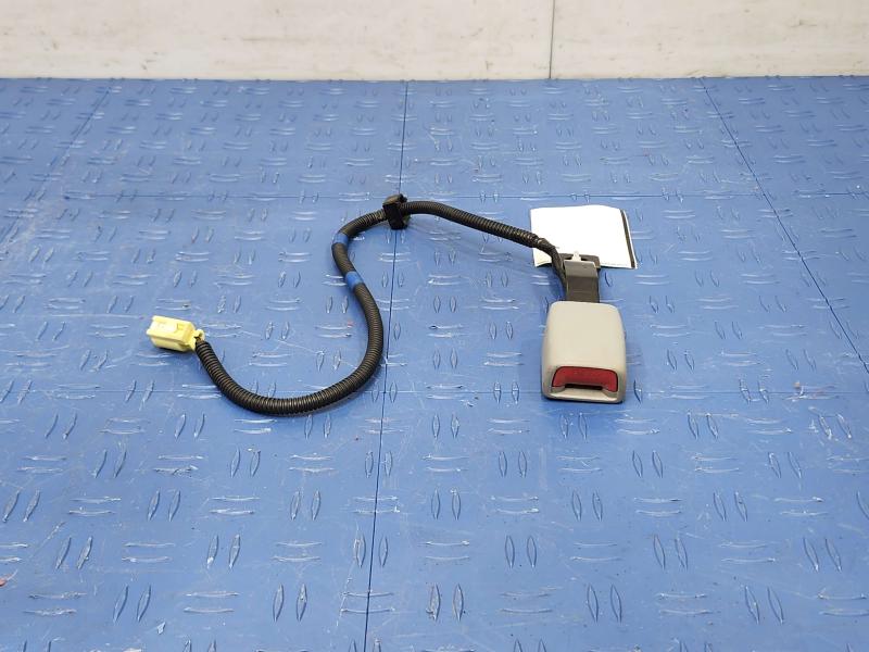 2011 Subaru Forester Front Seat Belt