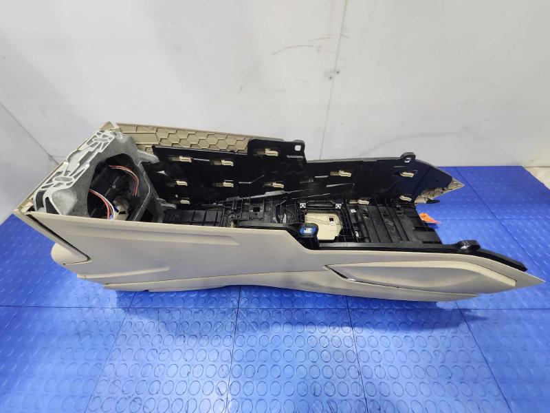 2017-2019 Audi Q7 Center Floor Console Assembly Beige Genuine OEM 4M0863243