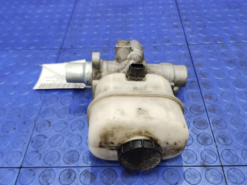 2011-2013 Ford F-150 Brake Master Cylinder Assembly Genuine OEM DL3Z2140A