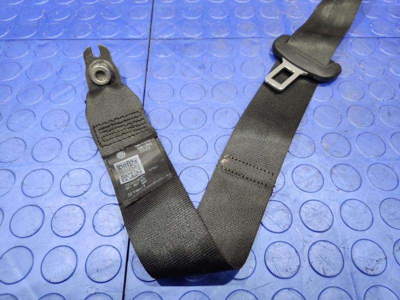 2018 Volkswagen Passat Rear Seat Belt