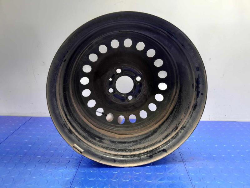 2022 Nissan Versa Wheel