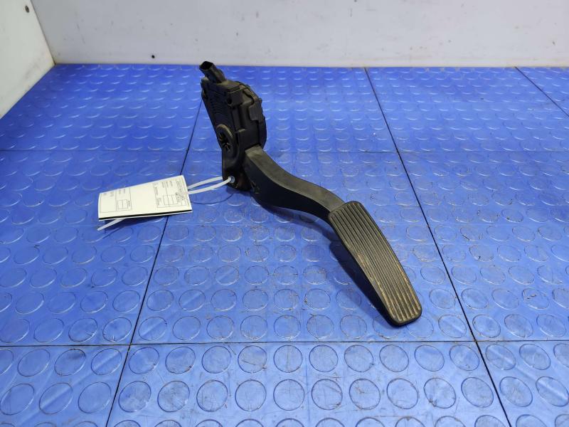2012 Dodge Grand Caravan Pedal Assembly