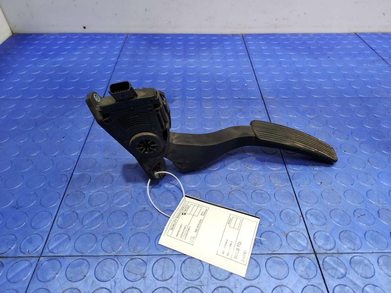 2012 Dodge Grand Caravan Pedal Assembly