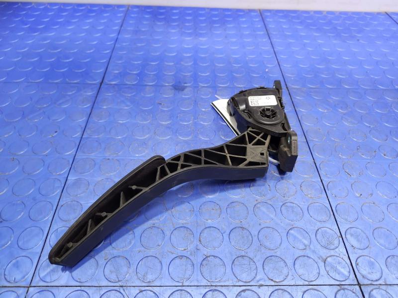 2012 Dodge Grand Caravan Pedal Assembly