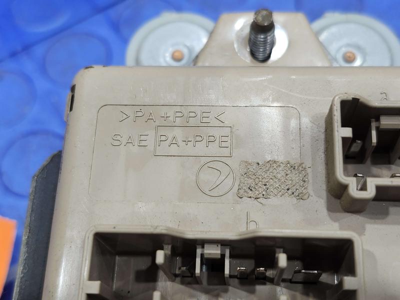 2003 Subaru Legacy Cabin Fuse Box