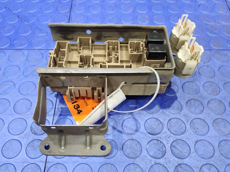 2003 Subaru Legacy Cabin Fuse Box