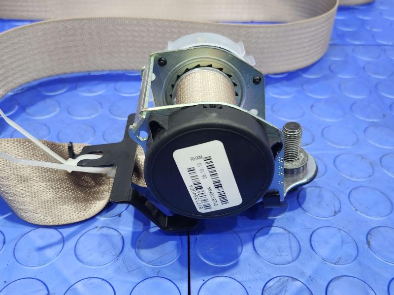 2011 Kia Sorento Rear Seat Belt