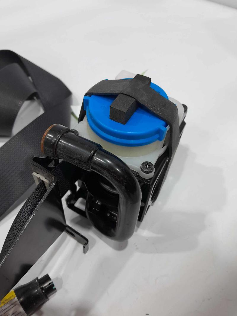 2015 Genesis Genesis Front Seat Belt